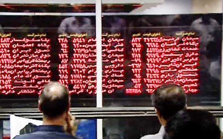 مجموع خریدهای خرد از ۱۳۱ همت فراتر رفت