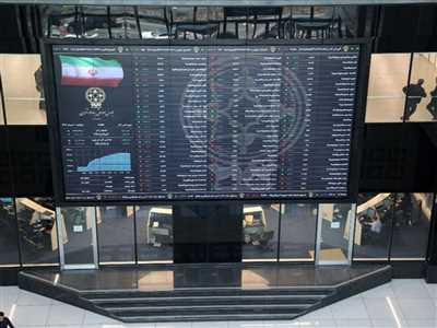 تالار شیشه‌ای ریخت؛ کاهش ۱۰۴ هزار و ۹۳۳ واحدی شاخص کل