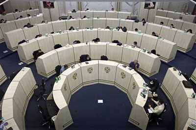 ریزش بورس امروز هم تکرار شد؛ کاهش ۱۰۳ هزار و ۵۴۷ واحدی شاخص کل